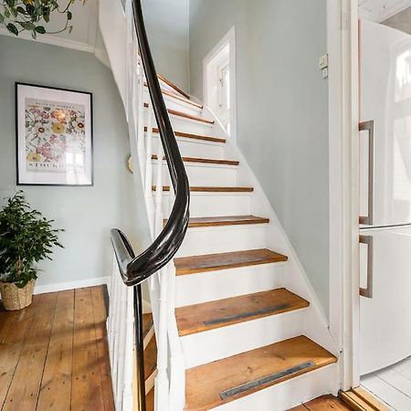 Det Lille Rode Huset Ved Floibanen Vila Bergen Exterior foto
