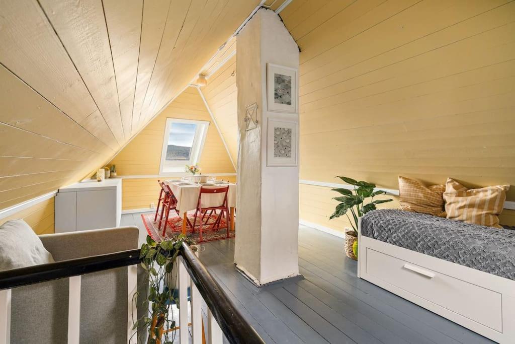 Det Lille Rode Huset Ved Floibanen Vila Bergen Exterior foto